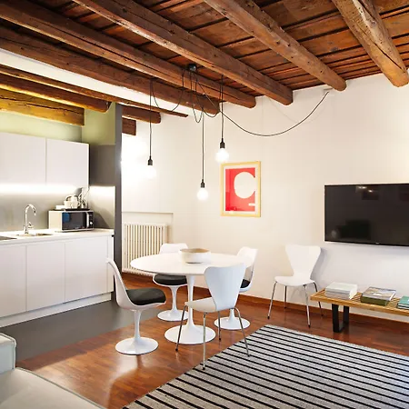 Truly * Βερόνα